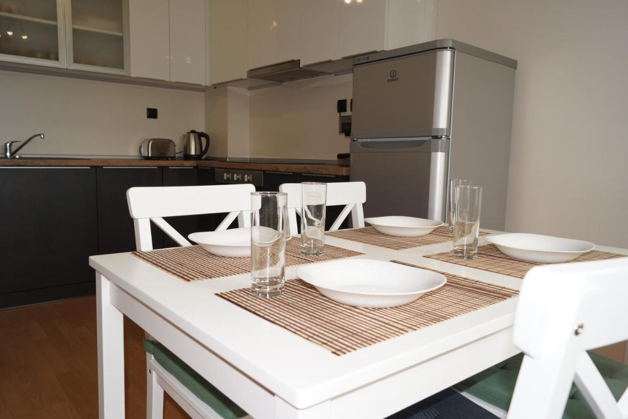 Spacious 2Bdr - Free Parking - Walk Everywhere - 300 Mbps Wifi Варна Екстер'єр фото