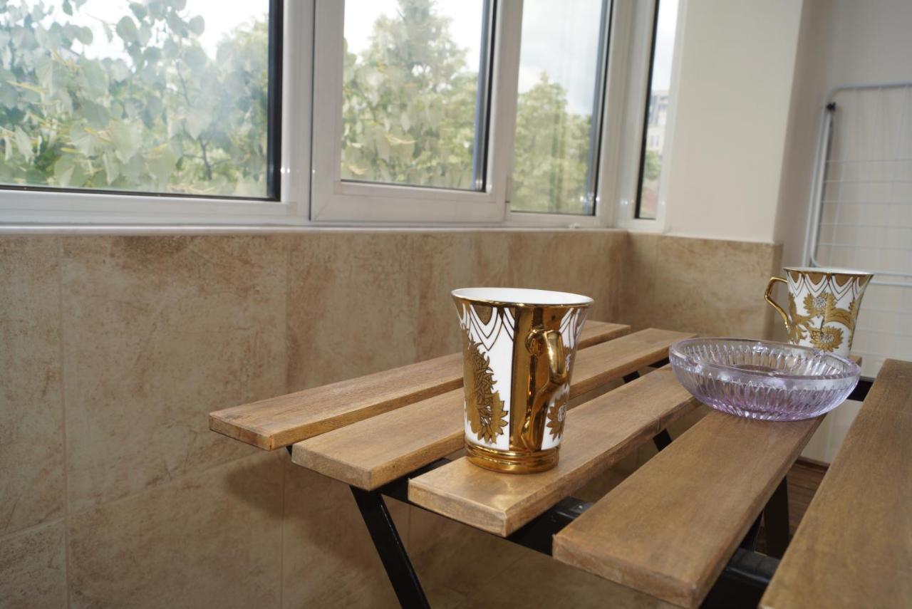 Spacious 2Bdr - Free Parking - Walk Everywhere - 300 Mbps Wifi Варна Екстер'єр фото